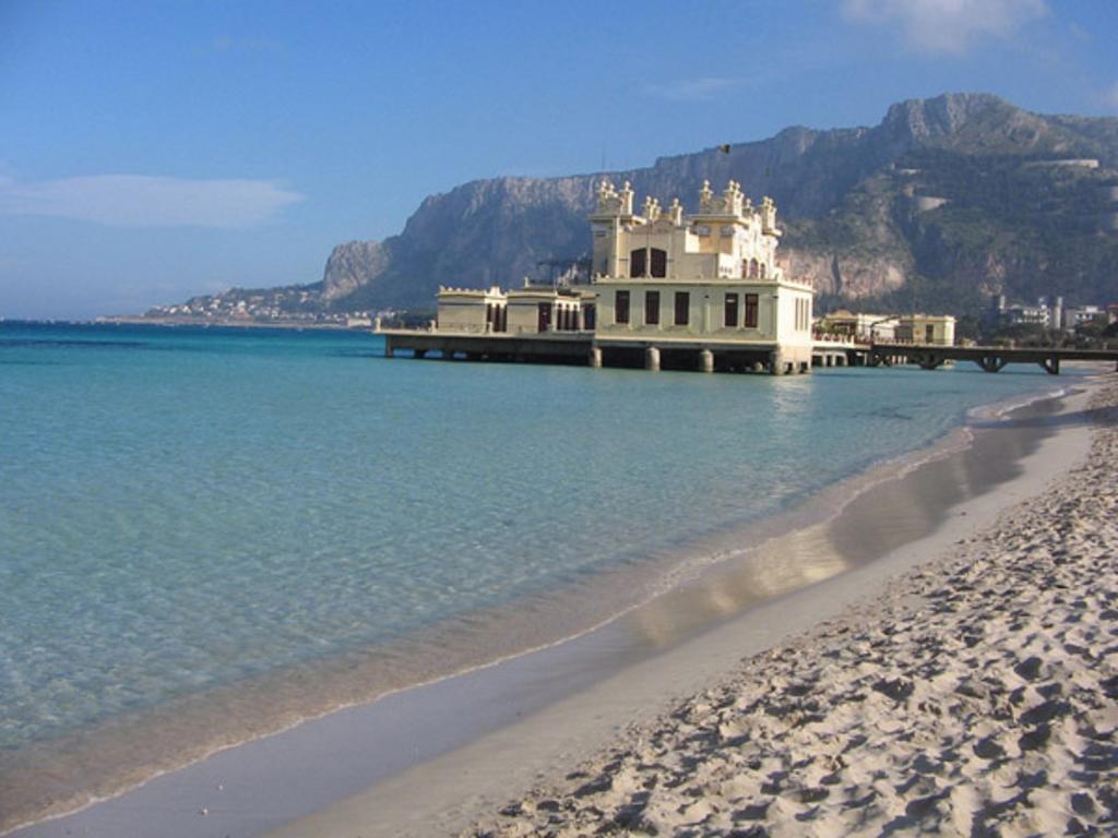 Casa Perciata - Locazione Turistica Apartman Mondello Kültér fotó